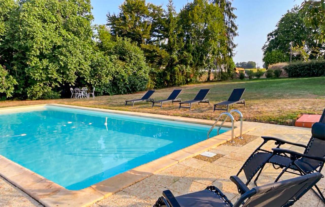 3 Bedroom Lovely Apartment In Mauleon Darmagnac Экстерьер фото