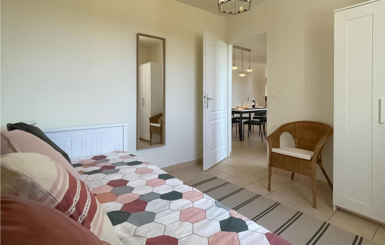 3 Bedroom Lovely Apartment In Mauleon Darmagnac Экстерьер фото